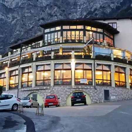 Centro Vacanze La Limonaia Hotel