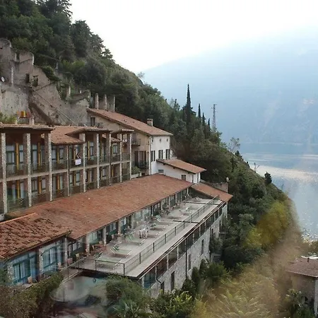 Centro Vacanze La Limonaia Limone sul Garda