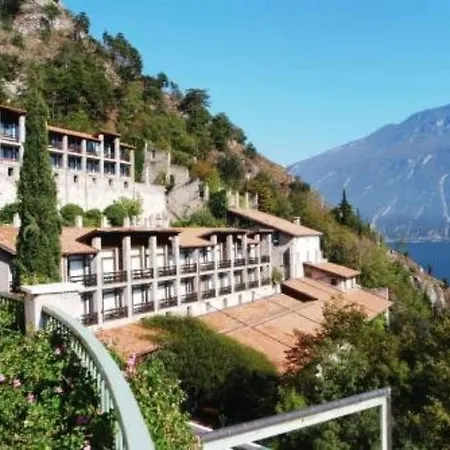 Centro Vacanze La Limonaia Hotell 3*