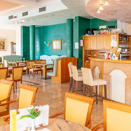 Centro Vacanze La Limonaia Hotell Limone sul Garda
