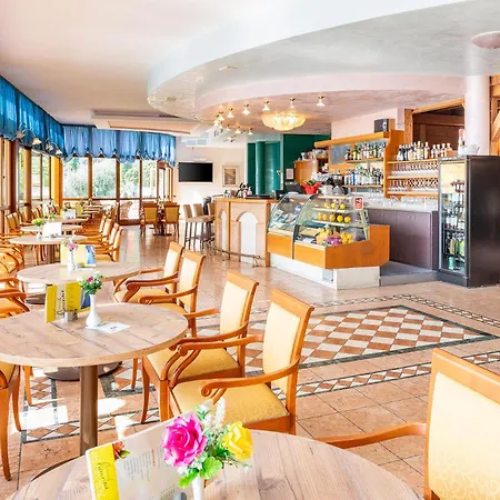 Centro Vacanze La Limonaia Hotell Limone sul Garda