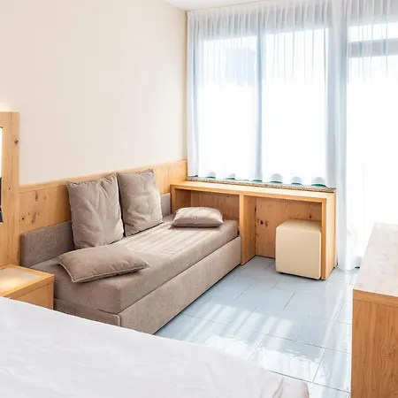 Hotell Centro Vacanze La Limonaia 3*