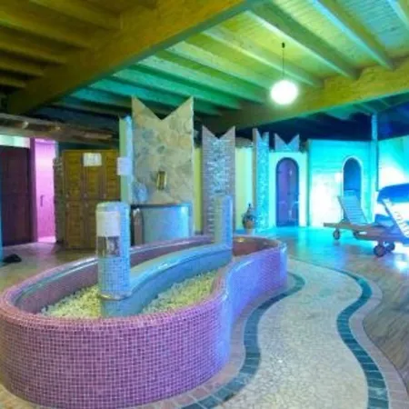 Centro Vacanze La Limonaia ホテル リモーネ・スル・ガルダ