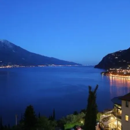 Centro Vacanze La Limonaia 3*