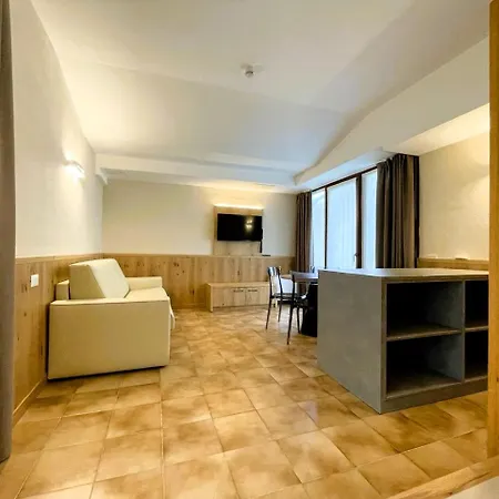 ホテル Centro Vacanze La Limonaia 3*