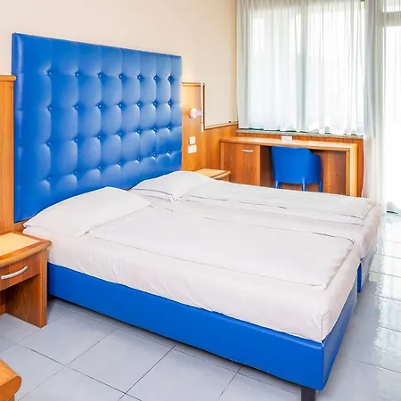 Centro Vacanze La Limonaia ホテル 3*