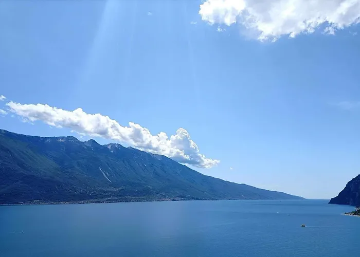 Centro Vacanze La Limonaia Hotel 3*