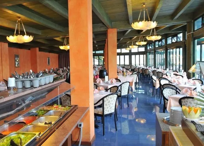 Hotel Centro Vacanze La Limonaia 3*