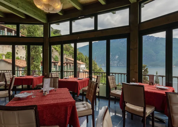 Centro Vacanze La Limonaia Hotel 3*
