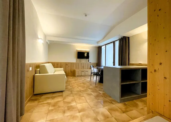 Hotel Centro Vacanze La Limonaia 3*
