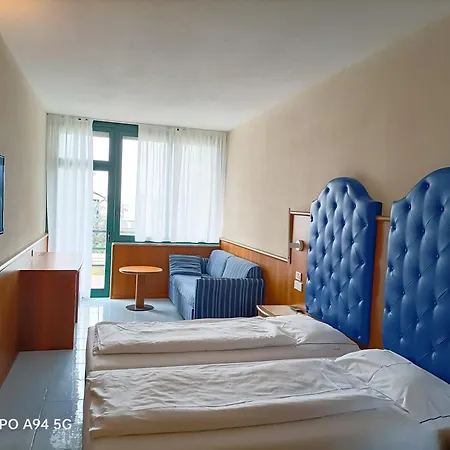 Centro Vacanze La Limonaia Hotel 3*